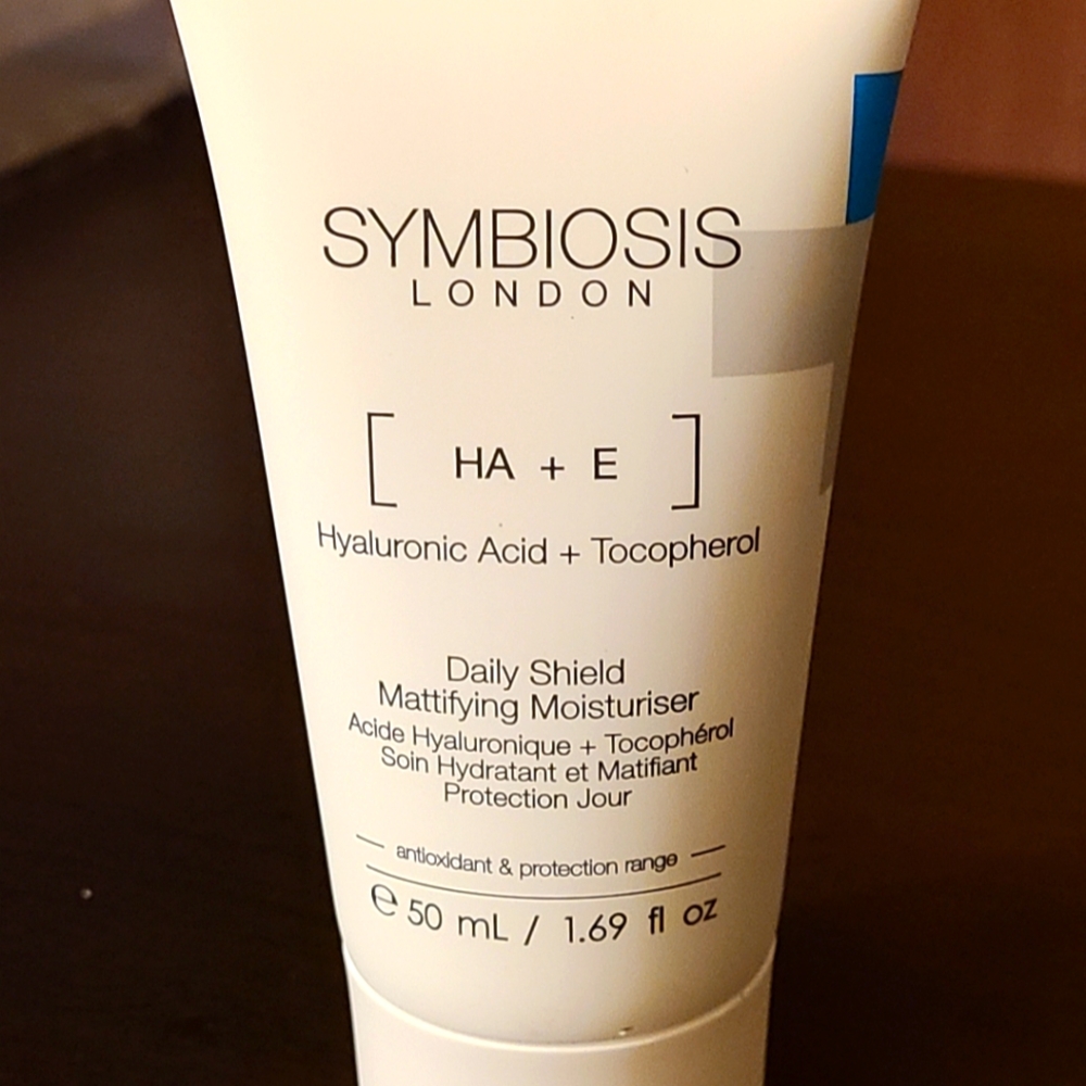 Symbiosis London Mattifying Moisturizer